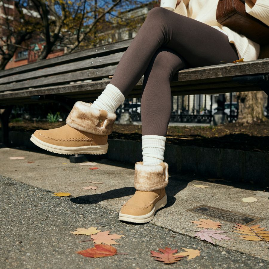  Camden Cuff Classic Cozy - Cognac